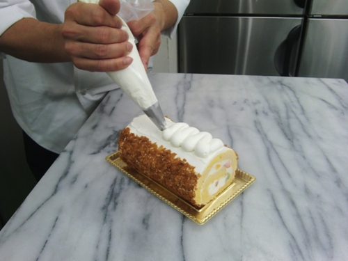 ラ･ミルティーユ8ケーキ作り１